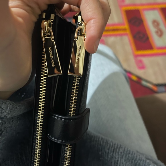 NWOT Michael Kors black pebble double zip wristlet/wallet - Picture 4 of 5